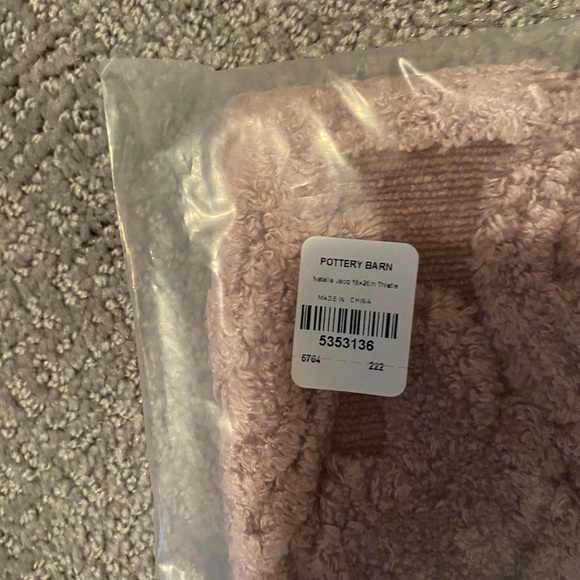 NWT Pottery Barn Pillowcase - Picture 3 of 3